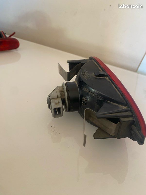 Feu arrière anti brouillard Peugeot 206 (image 3)