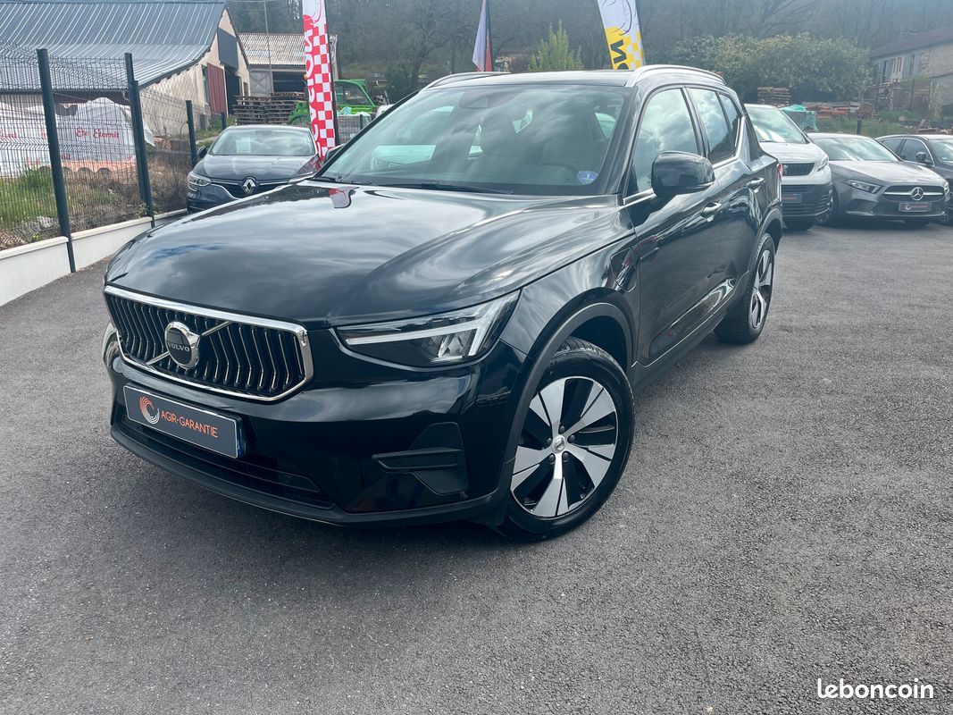 Volvo xc40 t5 recharge 180 + 82ch start dct 7 - hybride rechargeable - gps - camera - cuir - apple carplay / android auto - jantes alu 18" - demarrage sans cle - radars av + arr - hayon electrique... (image 1)