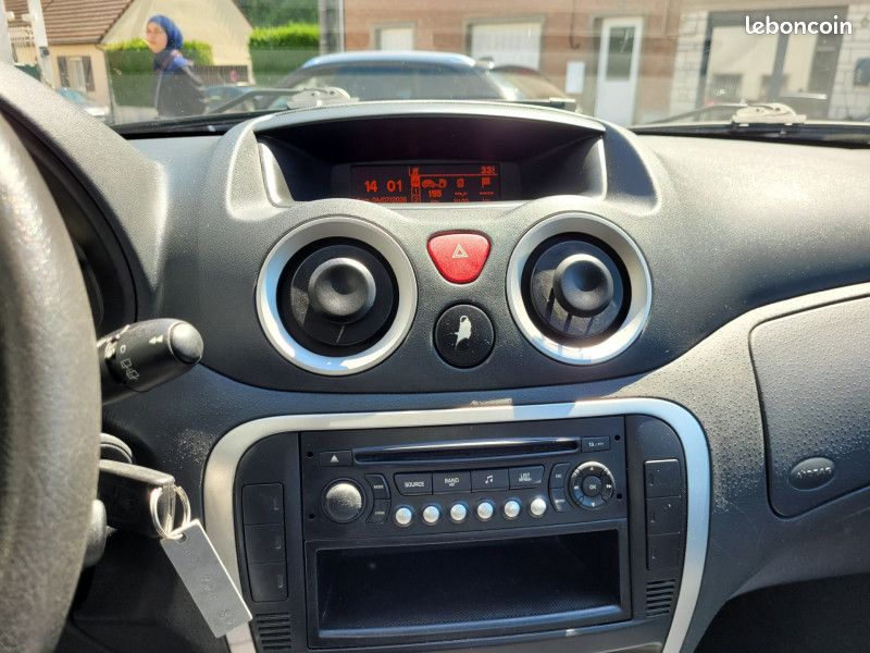Citroen C3 1.4 HDI70 AIRDREAM GENERATION 5P (image 13)