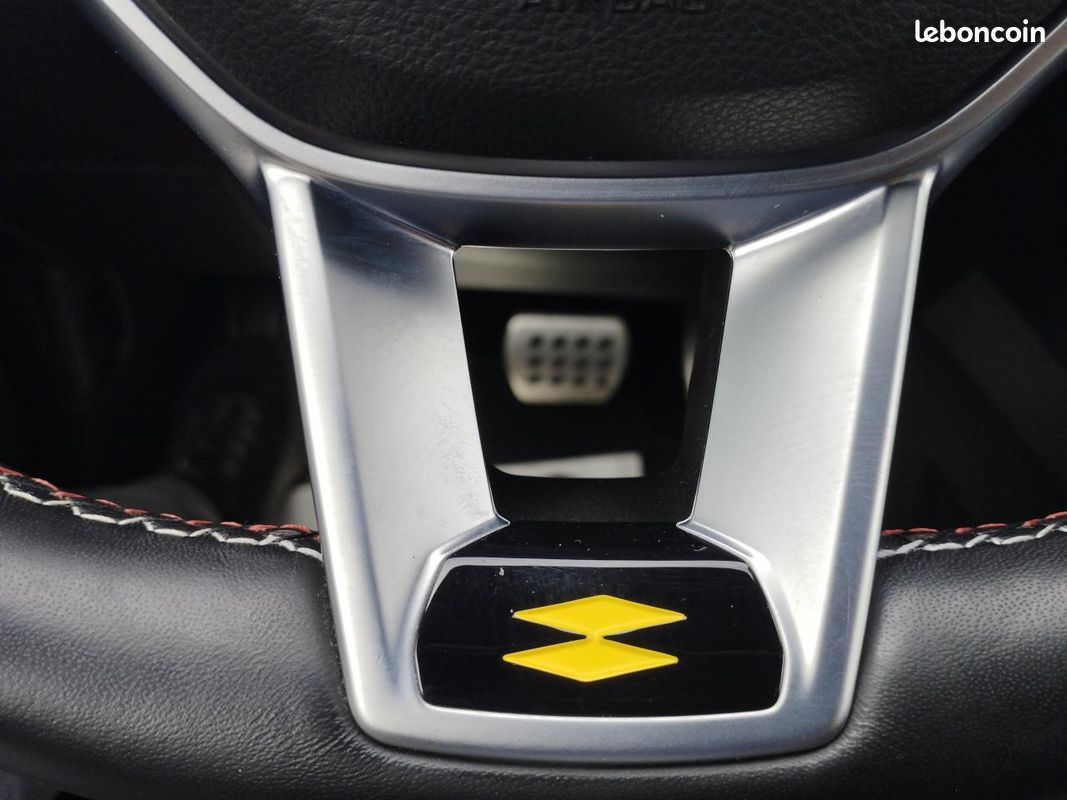 RENAULT ARKANA 1.6 E-Tech Hybride - 145 - BVA multi-modes R.S. Line Fast Track PHASE 1 (image 24)