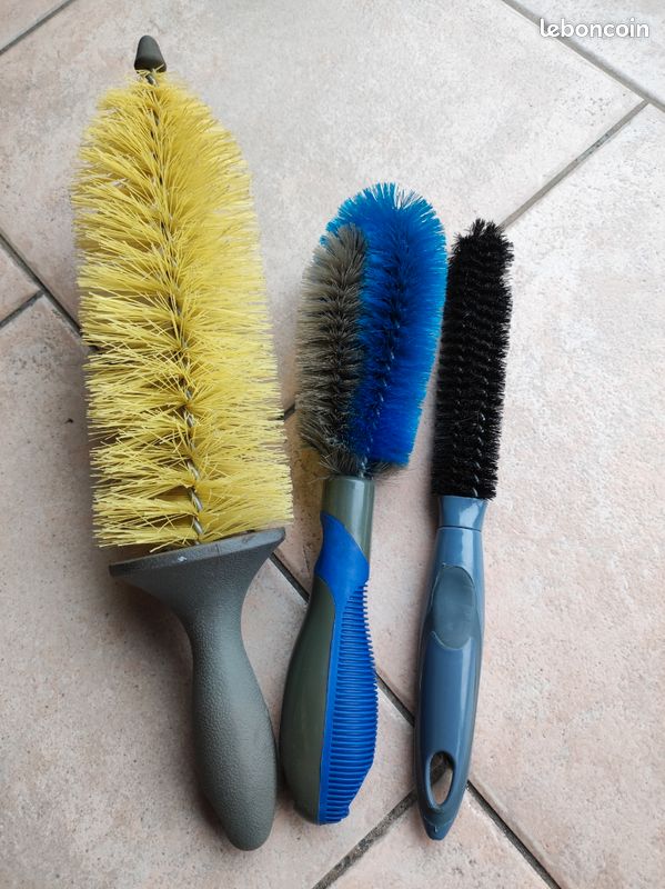 SAMSYOKI Brosse Jantes Voiture + Gants Microfibre + 4 Pinceaux Detailing - Kit Nettoyage Complet Jantes Et Intérieur Auto (Bleu)