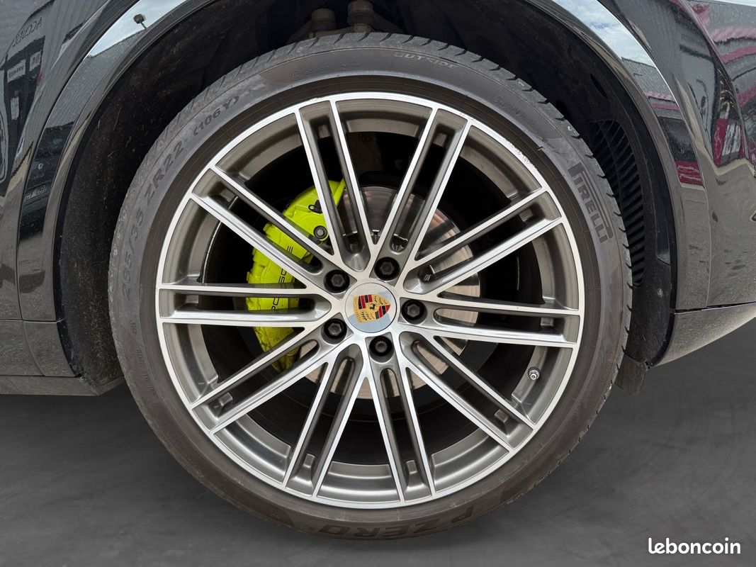 PORSCHE CAYENNE 3.0 V6 E-HYBRID COUPE - 340Ch - Toit ouvrant Pack Chrono Siège 18 positions Garantie 12 mois (image 18)