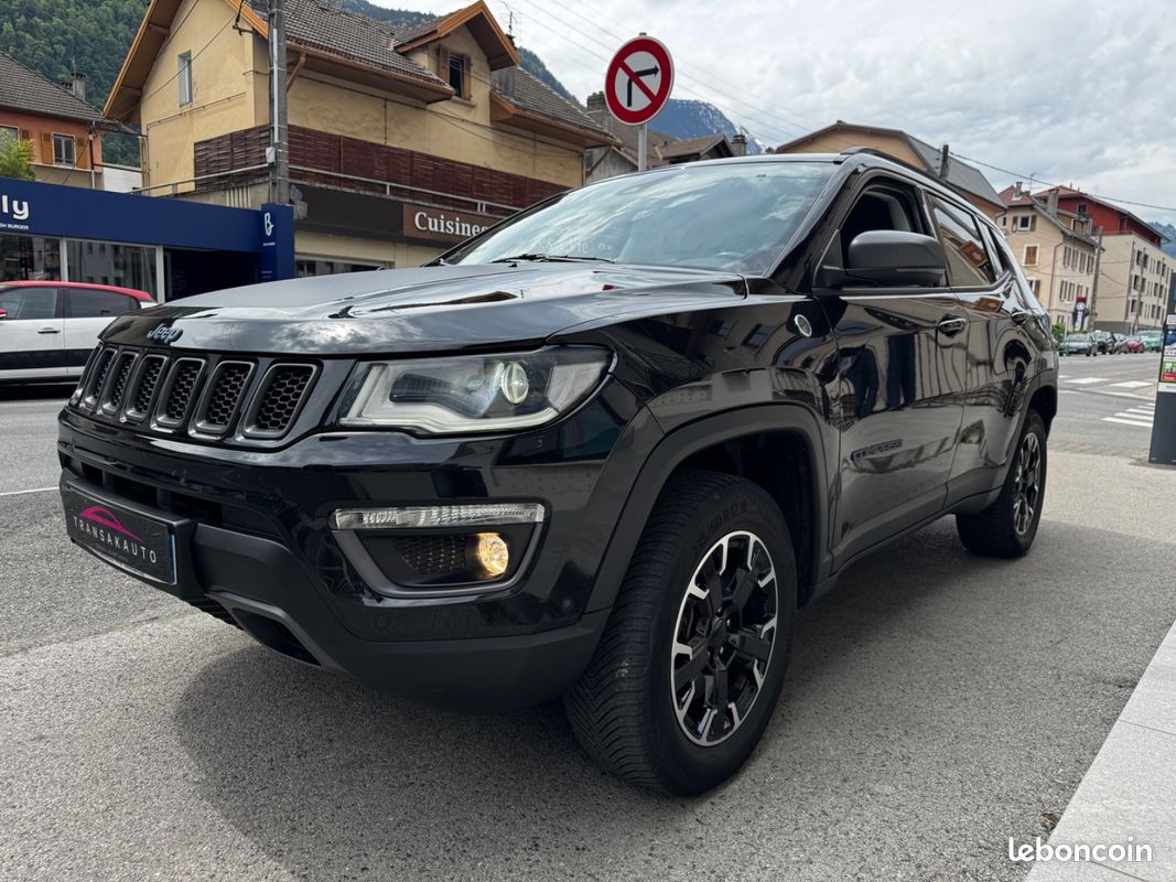 JEEP COMPASS MY20 1.3 GSE T4 240 ch PHEV AT6 4xe eAWD Trailhawk / première main / entretien jeep (image 9)