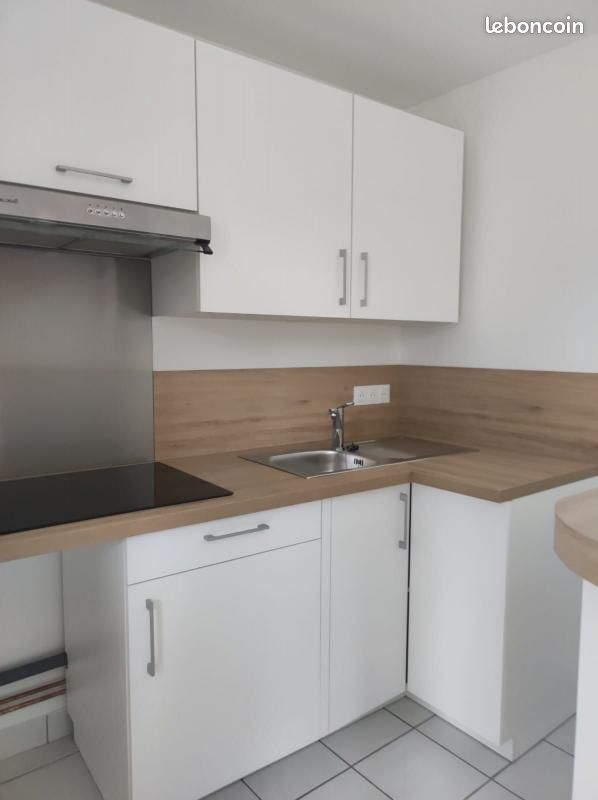 Appartement a louer - 2 pièce(s) - 33 m2 - Surfyn