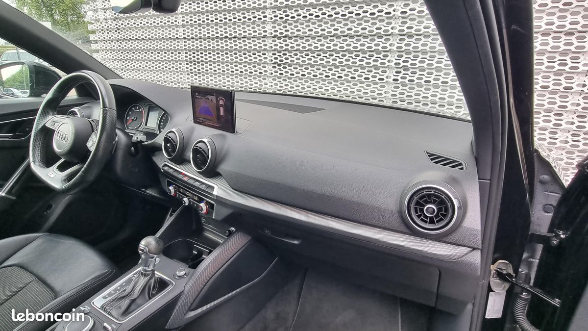 AUDI Q2 35 TFSI COD 150 S tronic 7 S Line (image 12)