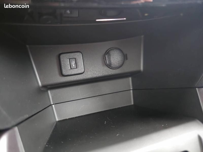Suzuki Vitara 1.4 Boosterjet Hybrid 110ch Style Auto MY25 (image 25)