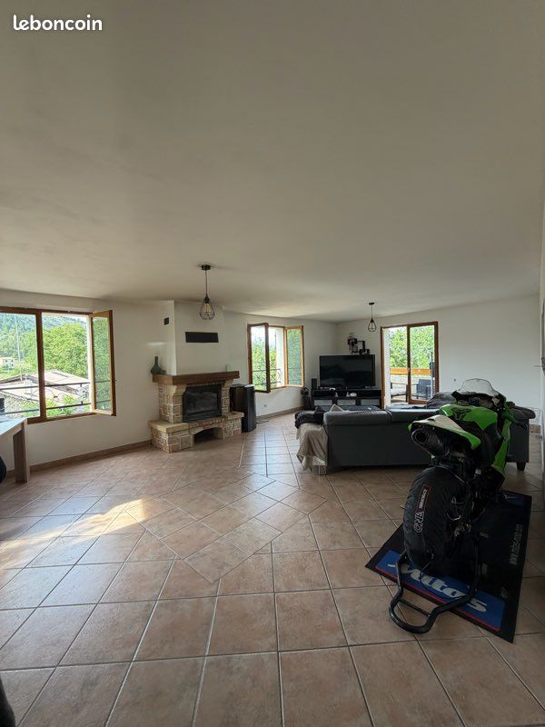Maison 4 pièces 137 m² · à Venterol · 137 m² · 225 000 €