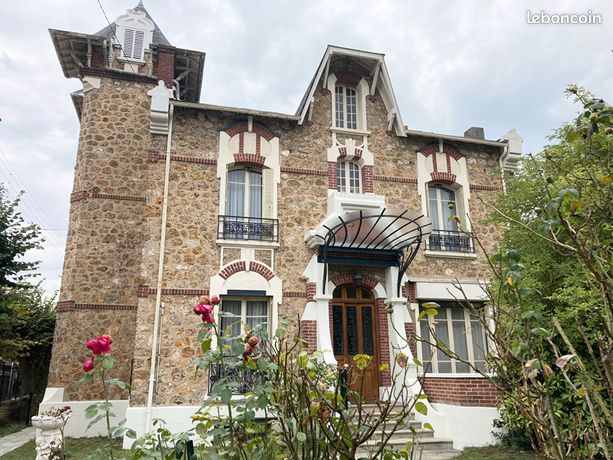 Maison 10 pièces 250 m²