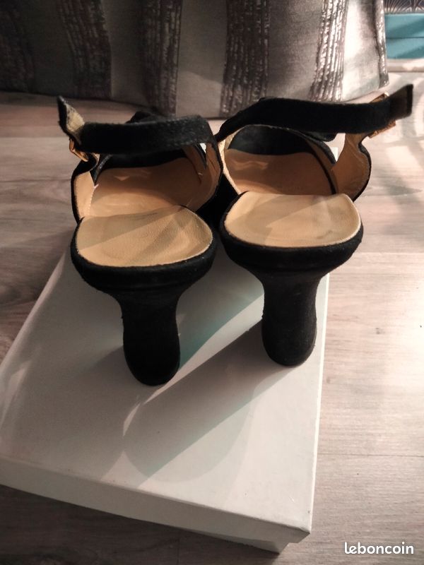Chaussures retro en daim noir (image 2)