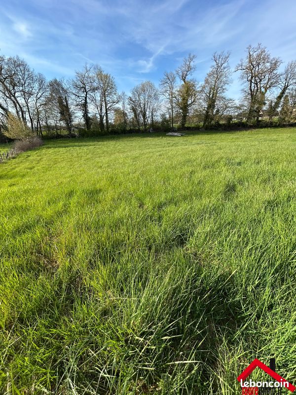 Terrain 2000 m² · à Saint-Viance · 2 000 m² · 44 900 €