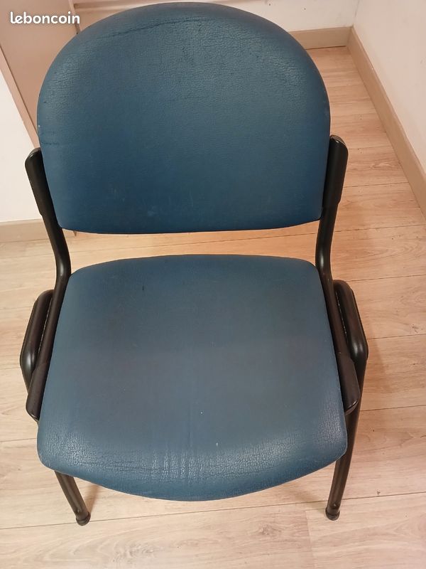 Lot de Chaises de reunion (image 3)