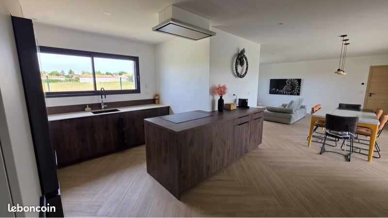 Maison 6 pièces 177 m² · à Vouneuil-sous-Biard · 177 m² · 449 000 €