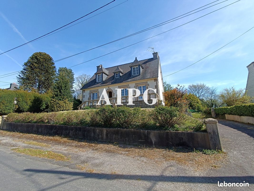 Maison 6 pièces 113 m² · à Gouarec · 113 m² · 150 000 €