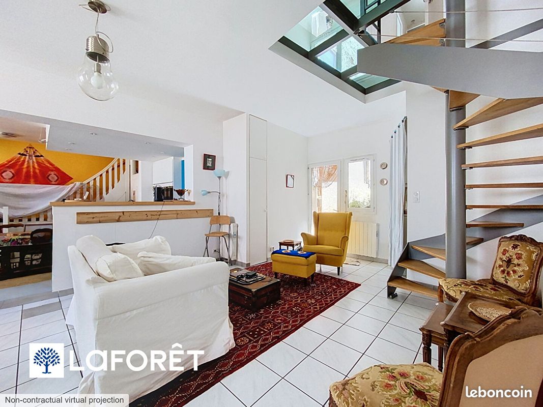Maison 3 pièces 95 m² · à Saint-Didier-au-Mont-d'Or · 95 m² · 1 280 €