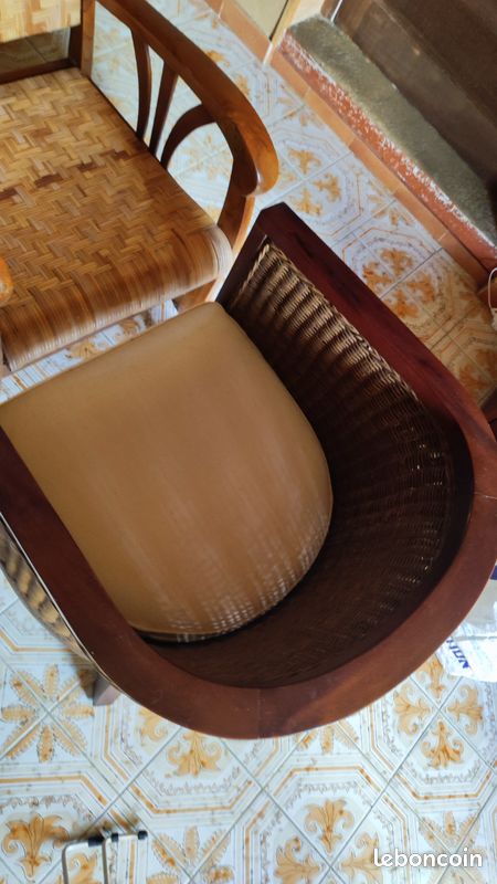 Fauteuil rotin bois acajou (image 2)
