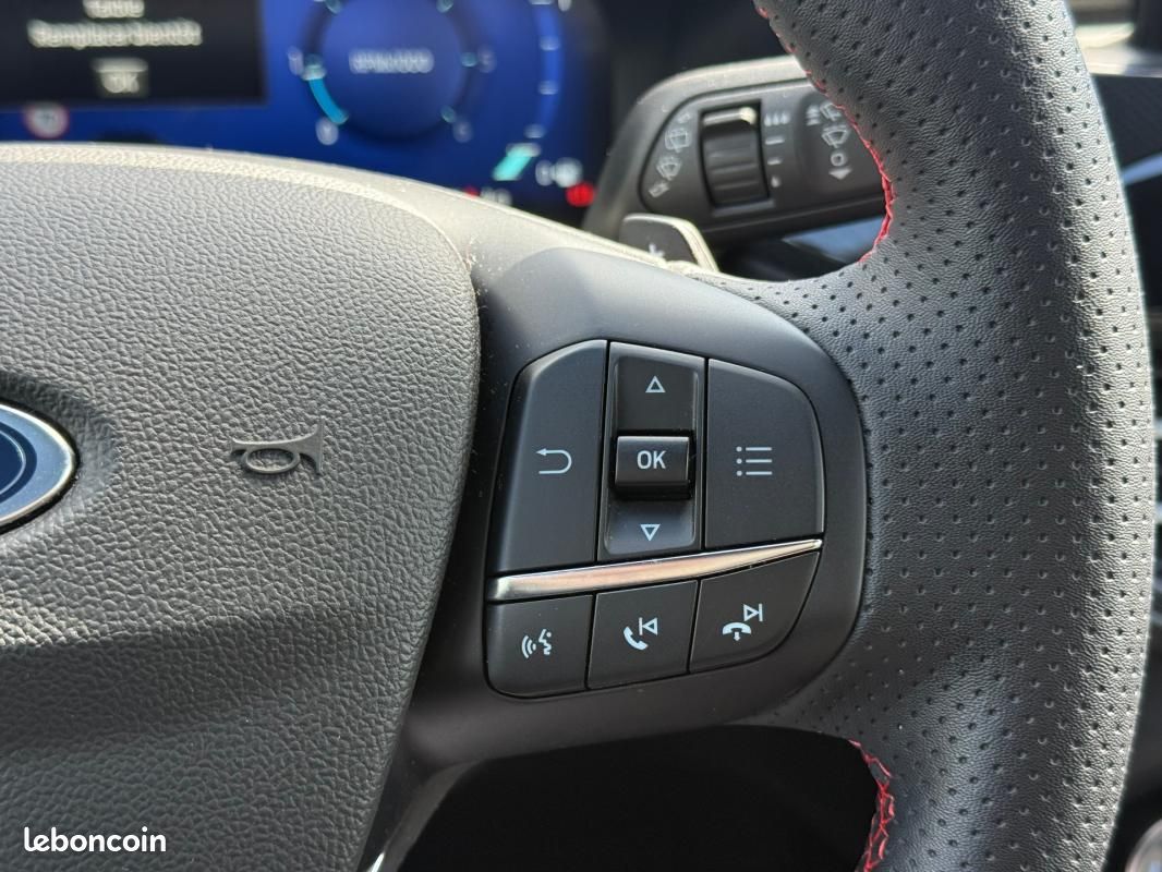 Ford Kuga 2.0 TDCi 120 S&S 4x2 Powershift ST-Line (image 15)