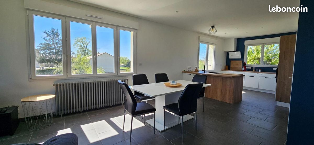 Maison 4 pièces 76 m² - Sainte-Ouenne 79220 (image principale 3)
