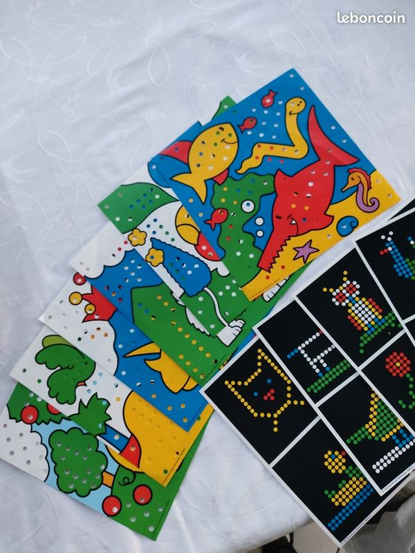 Kunmark Art aux boutons - Jeu de mosaïque de champignons assortis par couleur avec épingles, jouets de compétences motrices fines - Jouets éducatifs préscolaires - Cadeau d'apprentissage pour garçons