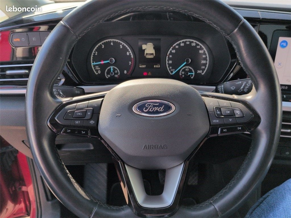 Ford Tourneo Connect III GRAND 1.5 ECOBOOST 114 BVM6 Titanium (image 16)