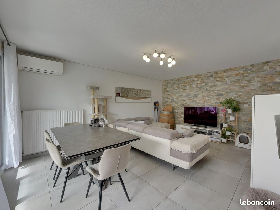 Appartement 4 pièces 81 m² · à Échirolles · 81 m² · 172 000 €