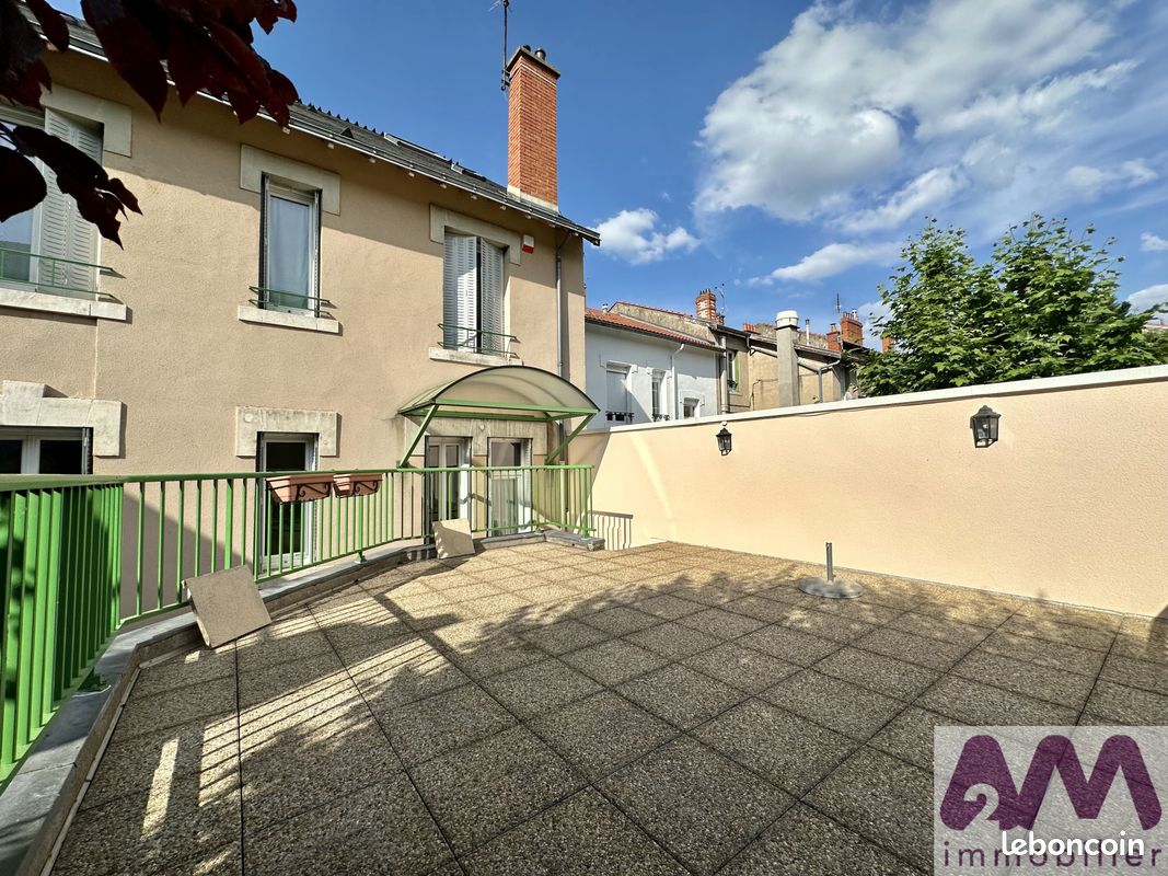 Appartement 4 pièces 149 m² · à Clermont-Ferrand · 149 m² · 1 197 €/mois