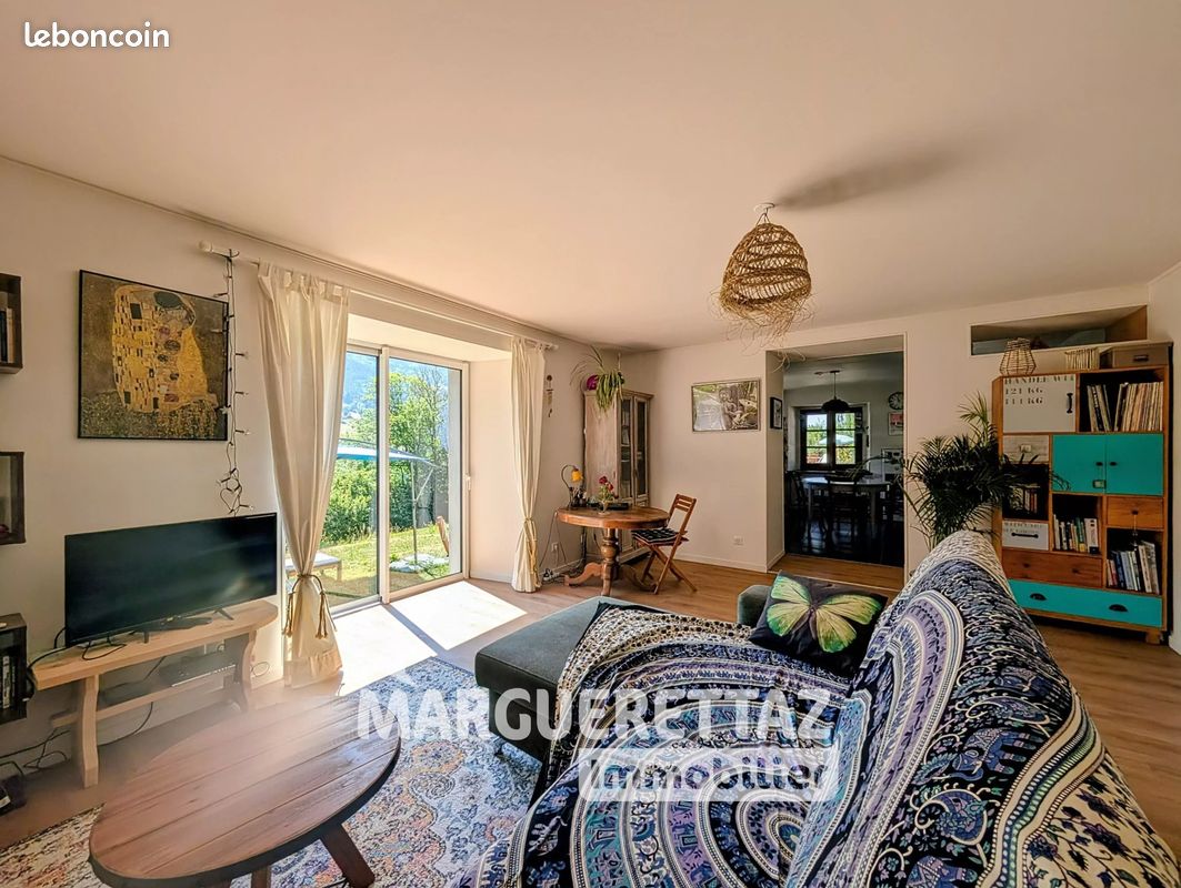 Appartement 5 pièces 90 m² · à Viuz-en-Sallaz · 90 m² · 359 000 €
