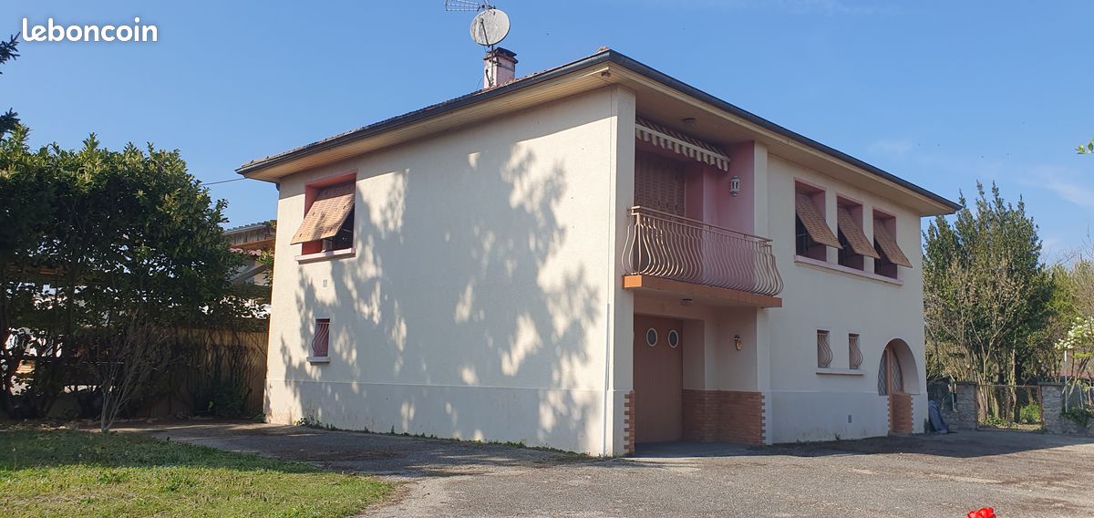 Maison 5 pièces 100 m² · à Bourgoin-Jallieu · 100 m² · 310 000 €