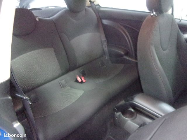 Mini cooper ii 1.6 122 cv cooper 01/12 152mkm jantes alu 15/clim auto/vol xfonct/bluetooth /regulateur/radio cd (image 8)