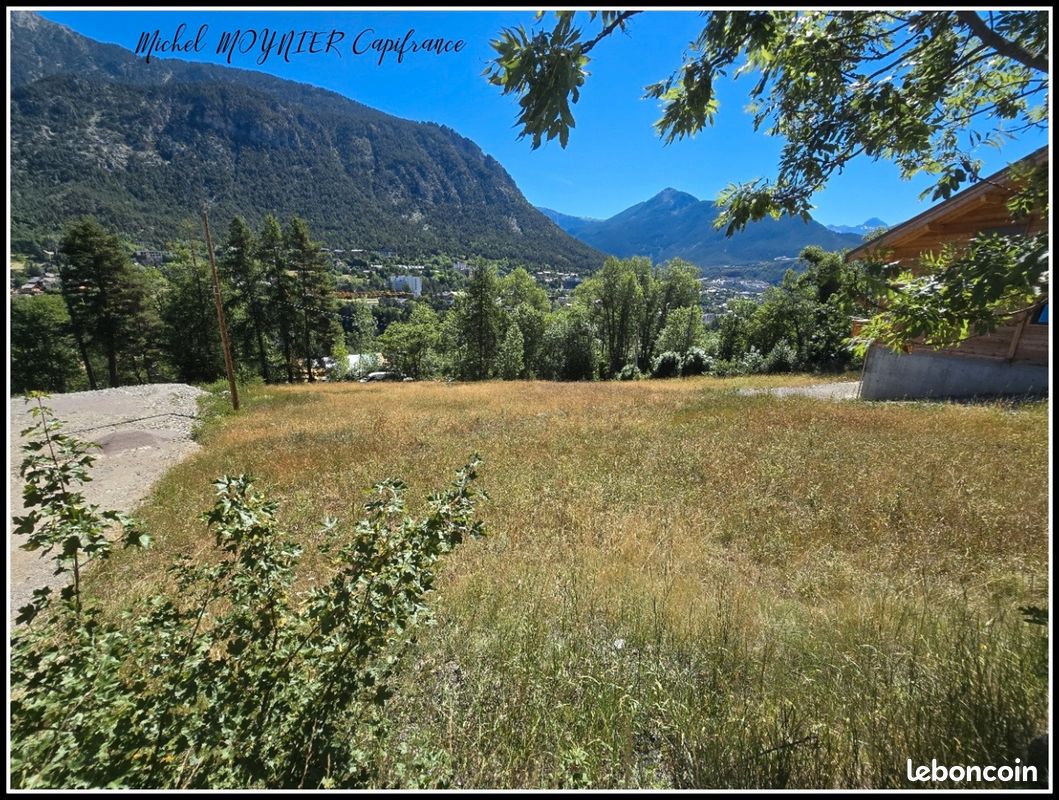 Terrain 1 775 m² Briancon · à Briançon · 388 000 €