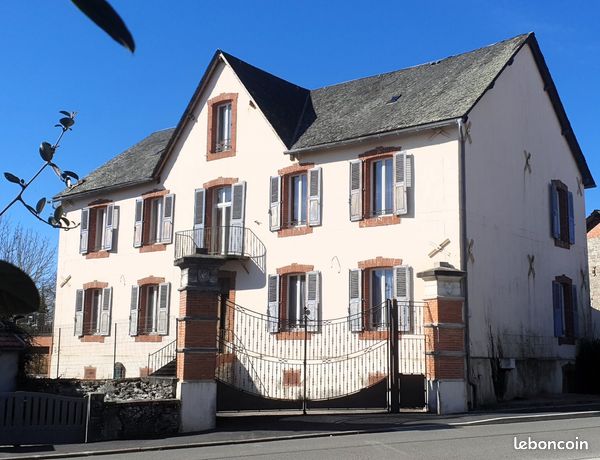 Propriété 9 pièces 311 m²