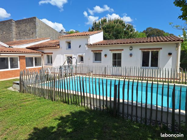 Maison Plein pied 110M2 + Piscine + Dépendances