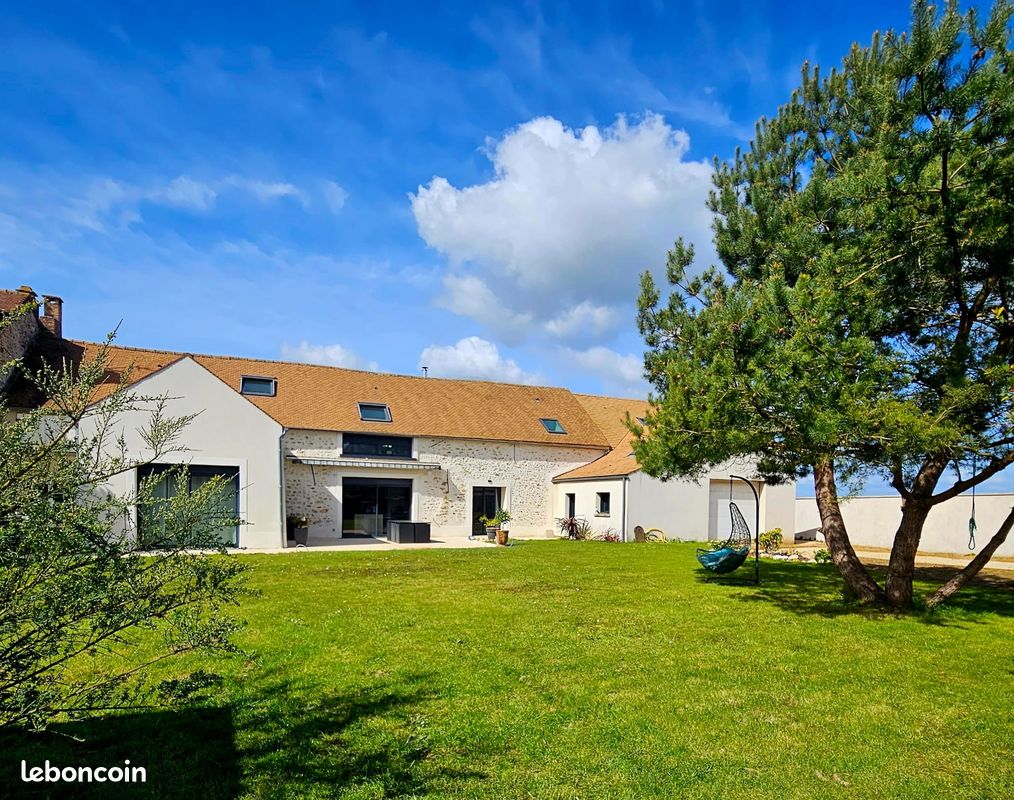 Maison 11 pièces 269 m² · à Limours · 269 m² · 799 000 €