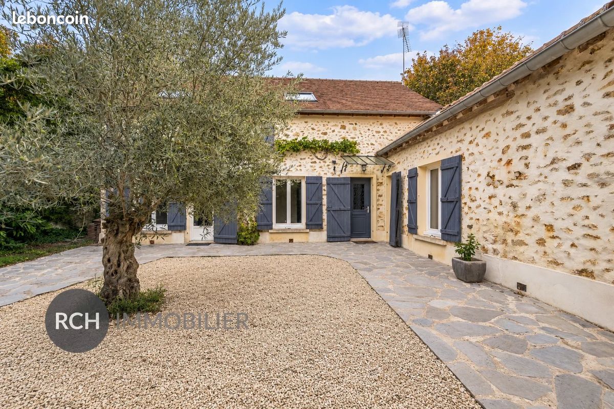 Maison 8 pièces 166 m² · à Saint-Rémy-lès-Chevreuse · 166 m² · 695 000 €