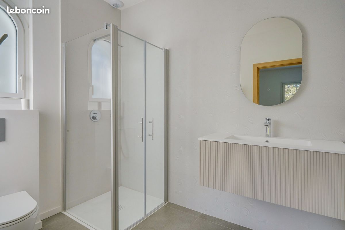 Propriété 9 pièces 330 m² (image 17)