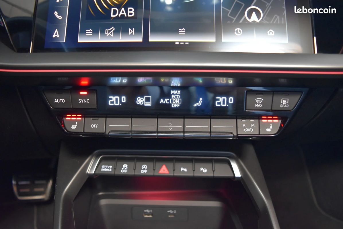 AUDI S3 SPORTBACK TFSI 310 S tronic 7 Quattro (image 33)