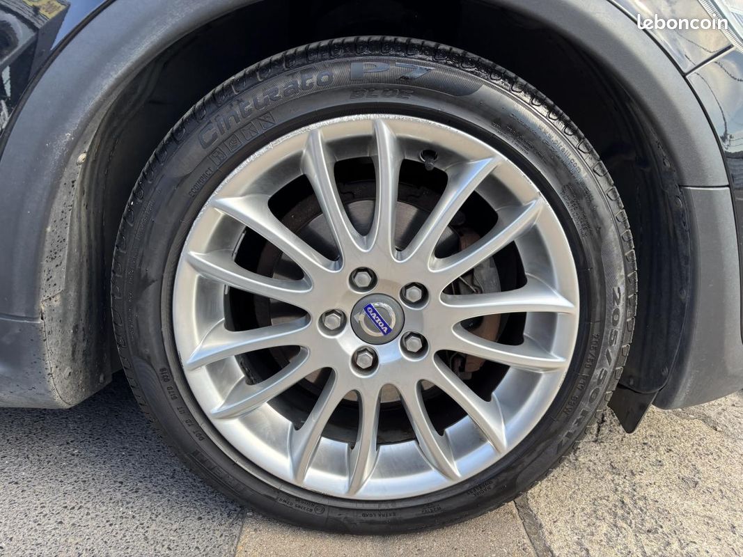 VOLVO C30 1.6D 110 ch Momentum (image 25)