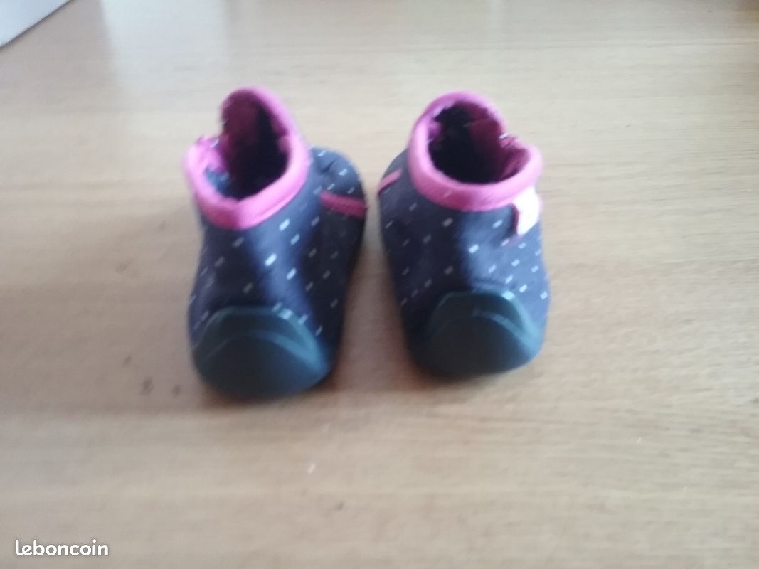 Chaussons fille taille 21 (image 3)
