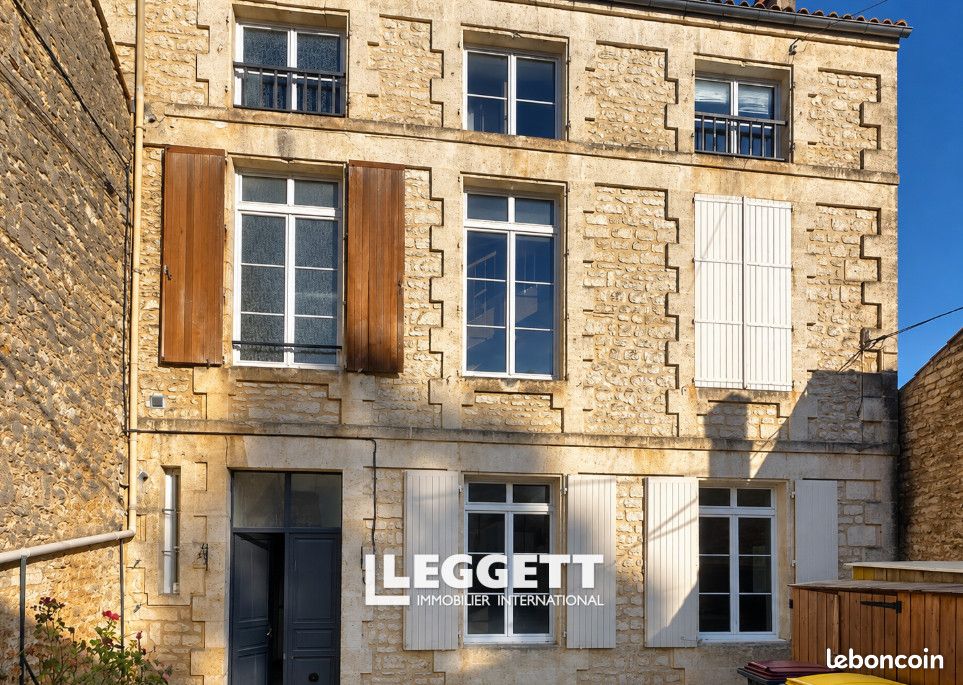 Maison 7 pièces 221 m² · à Angoulême · 221 m² · 270 000 €