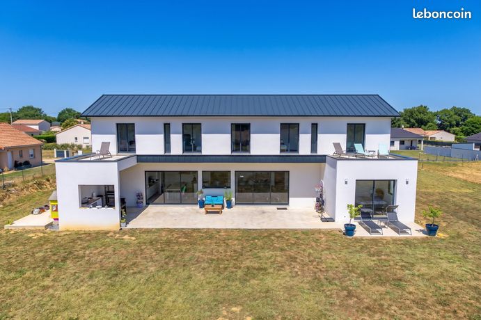 Villa 9 pièces 297 m²