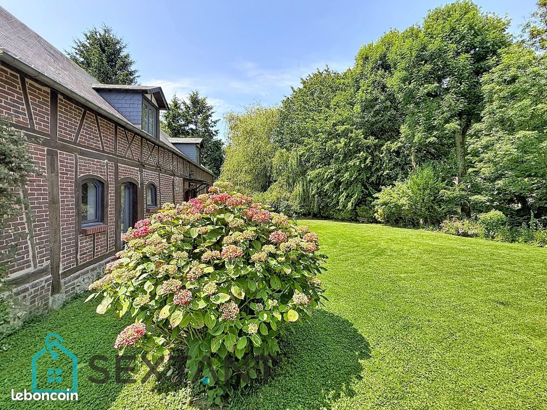 Maison 6 pièces 130 m² · à Quincampoix · 130 m² · 379 900 €