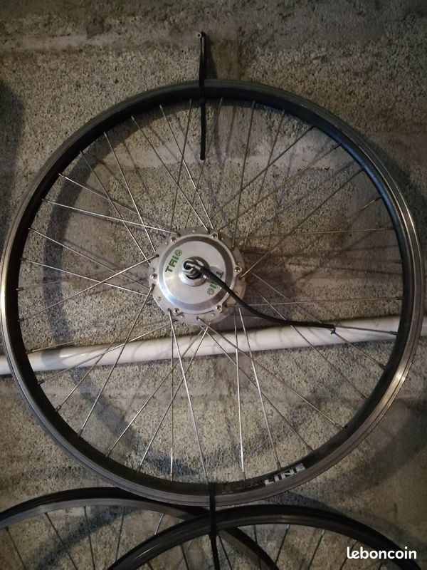 Roue avant motorisée (image 3)
