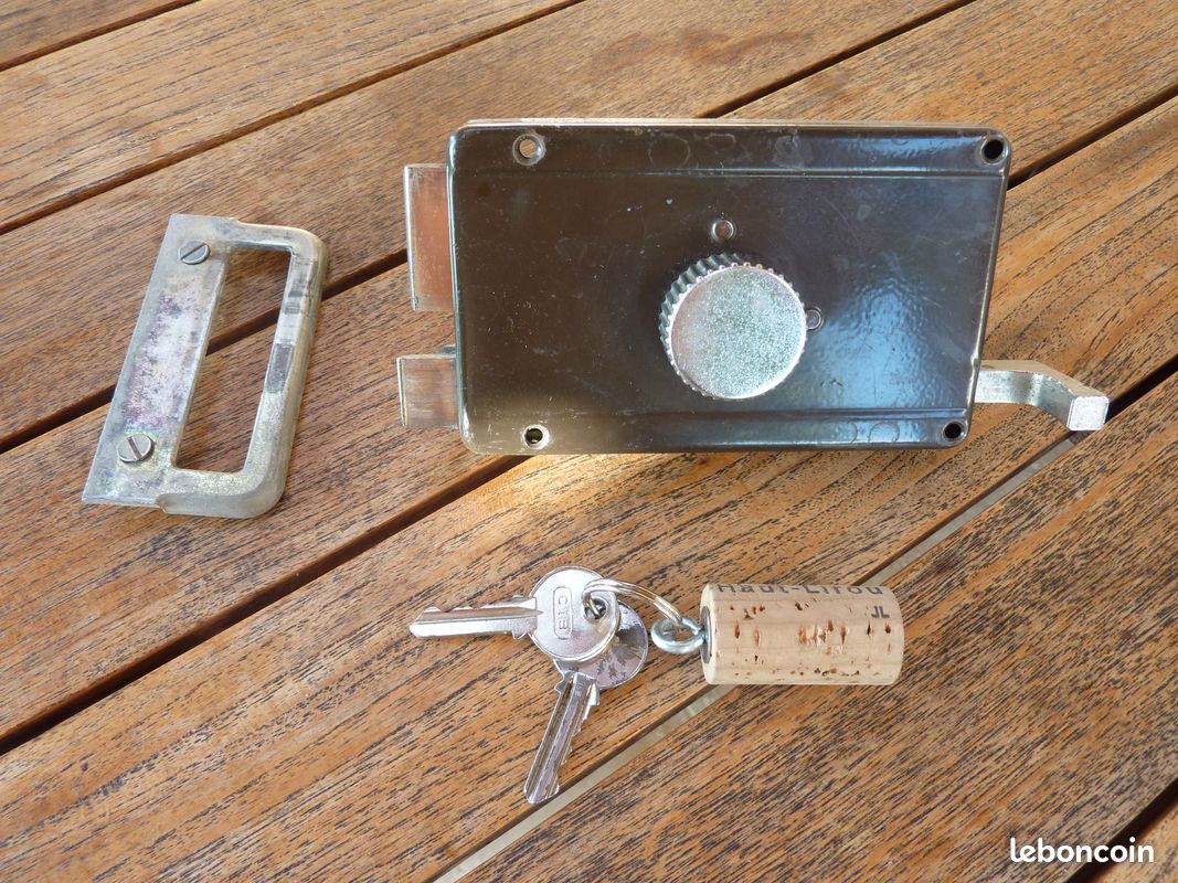 Serrure porte de garage (image 1)