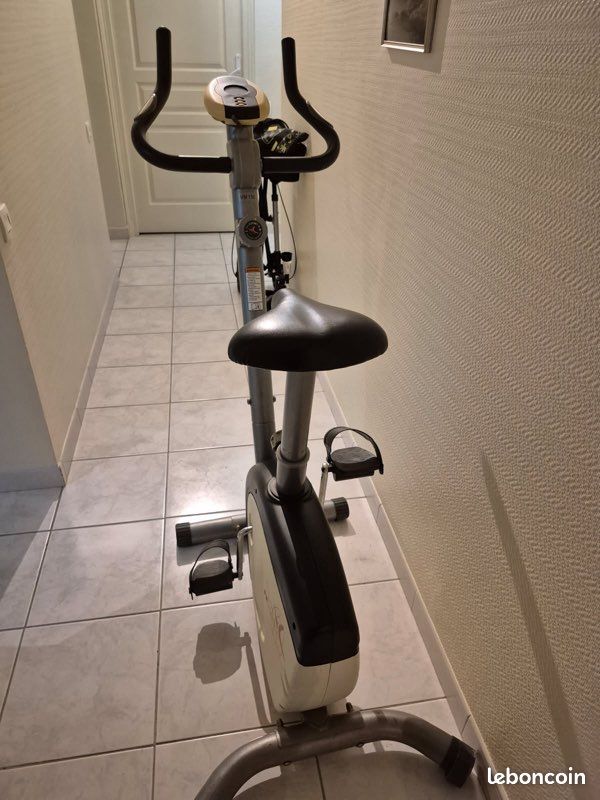 Vélo d appartement (image 3)