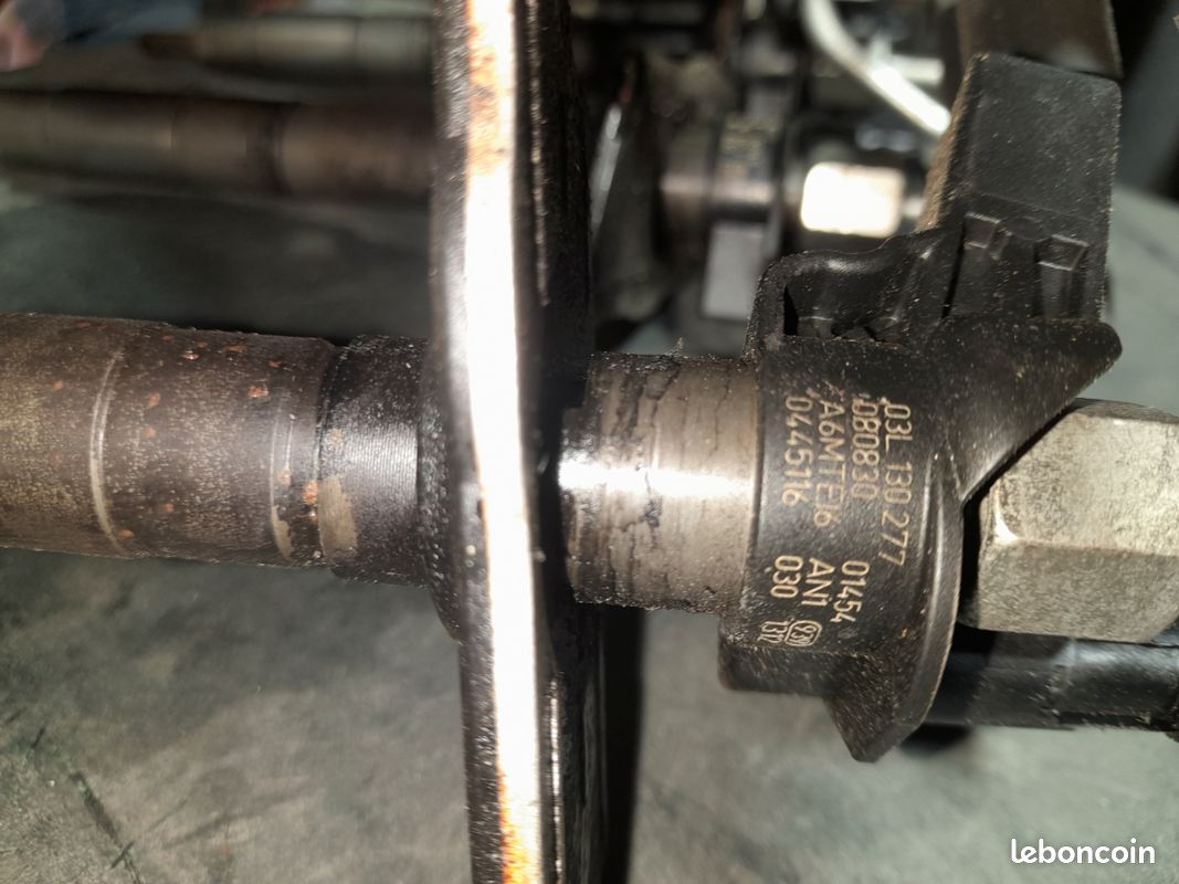 Injecteur 2l tdi 140ch (image 2)