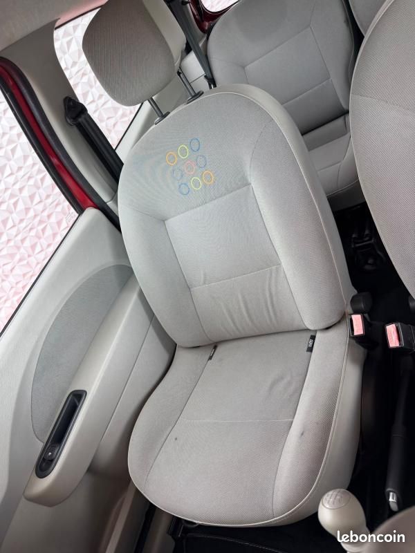 Renault Twingo 1.2 i 16V 75 CV (image 9)