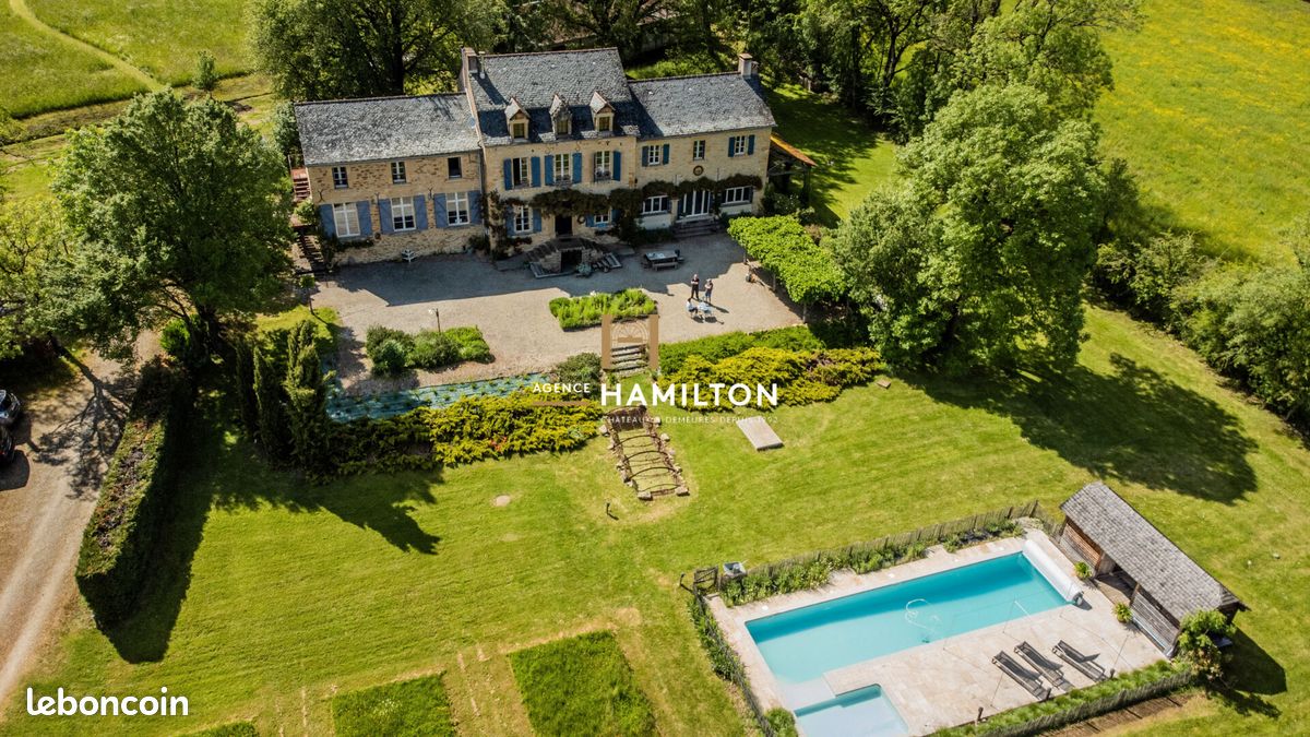 Maison 13 pièces 414 m² · à Parisot · 414 m² · 960 000 €