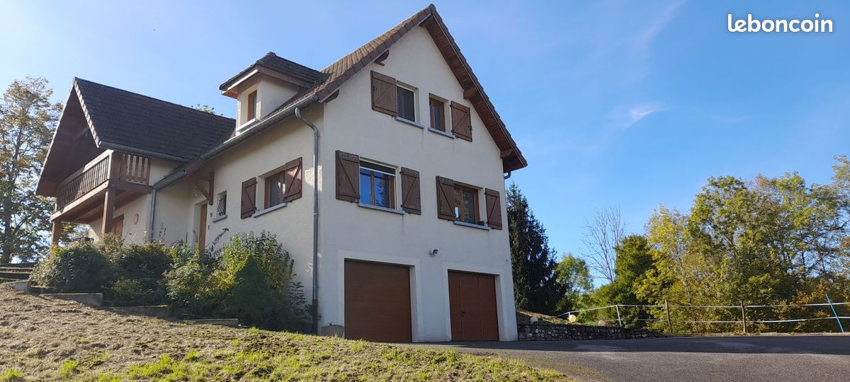 Maison 6 pièces 160 m² · à Saint-Geoire-en-Valdaine · 160 m² · 353 000 €