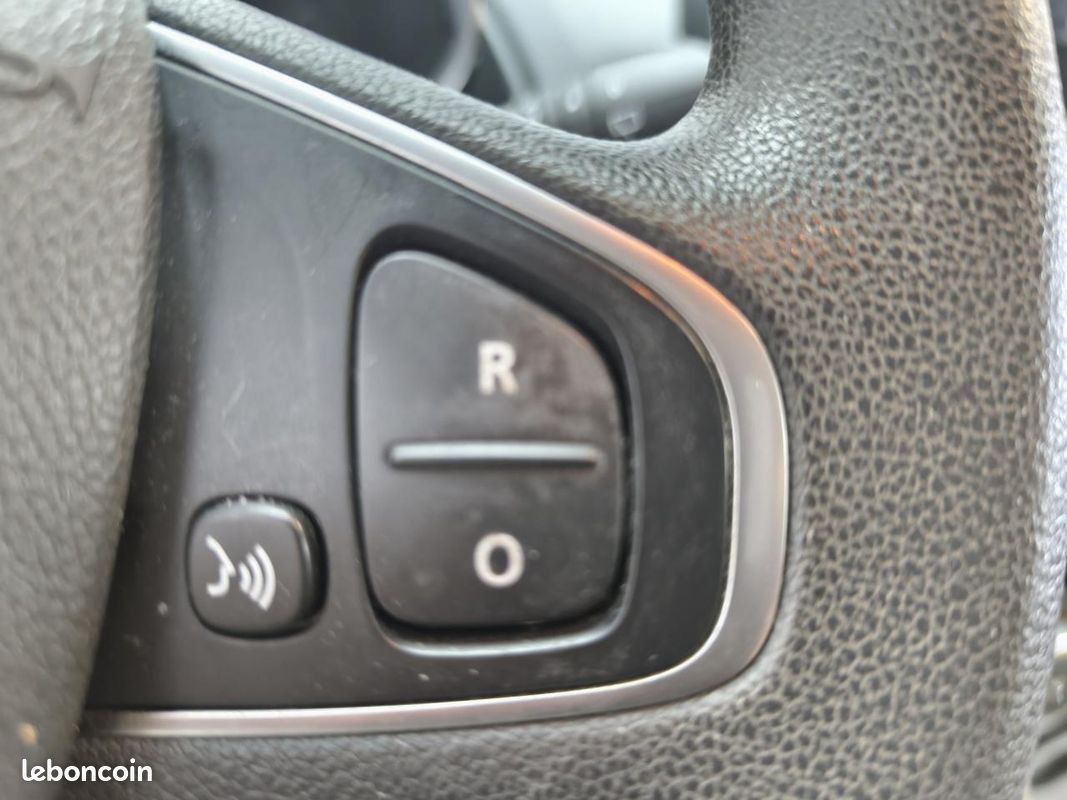 RENAULT CLIO 0.9 TCe 90 CH GENERATION PHASE 2 / RADAR DE RECUL / REGUL / LIMIT / BLUETOOTH / LED / GARANTIE (image 16)