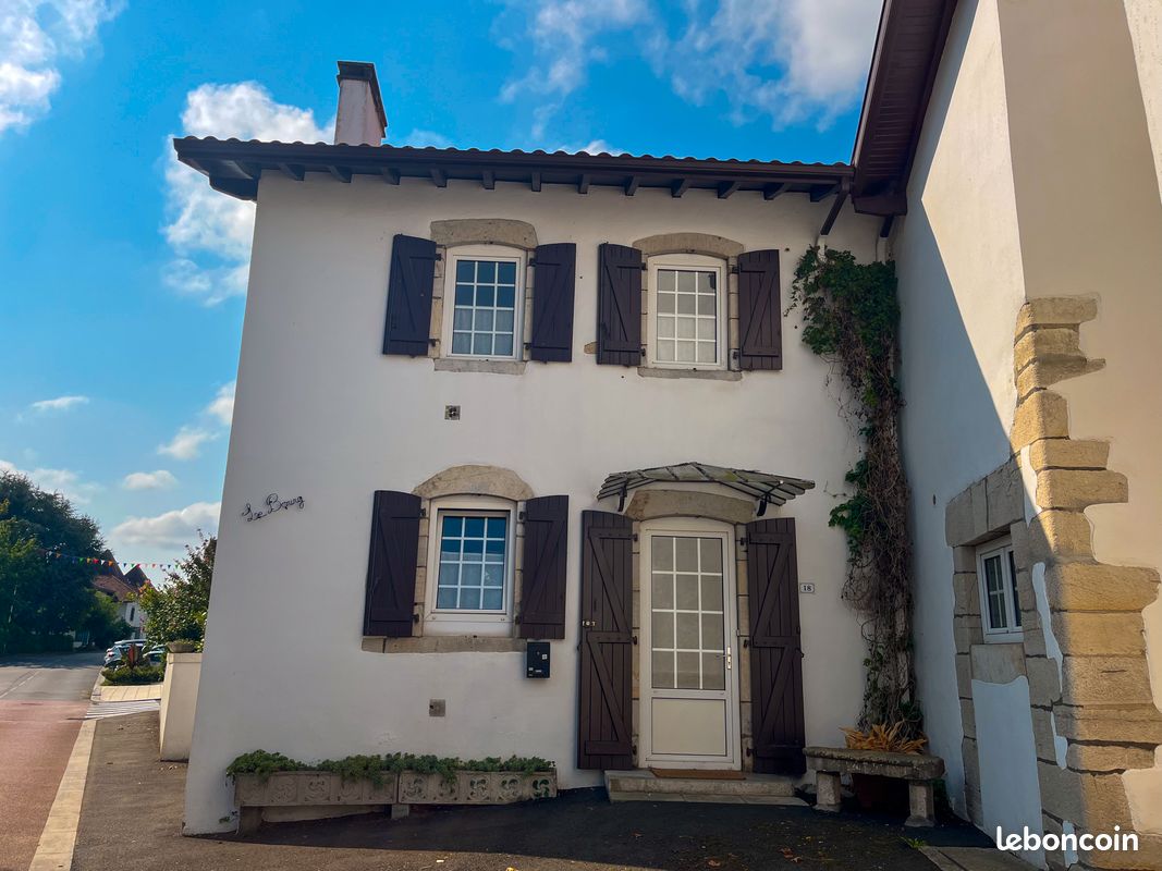 Maison 5 pièces 100 m² · à Urt · 100 m² · 330 000 €