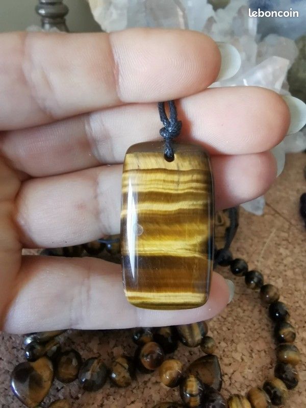 Collier en Oeil de Tigre - lithotherapie - pierres naturelles (image 1)